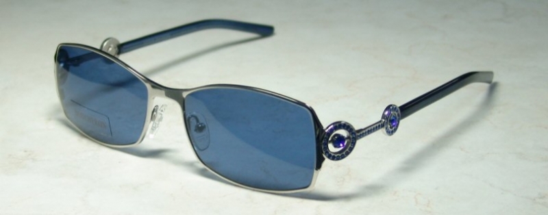 BOUCHERON 24 in 01056