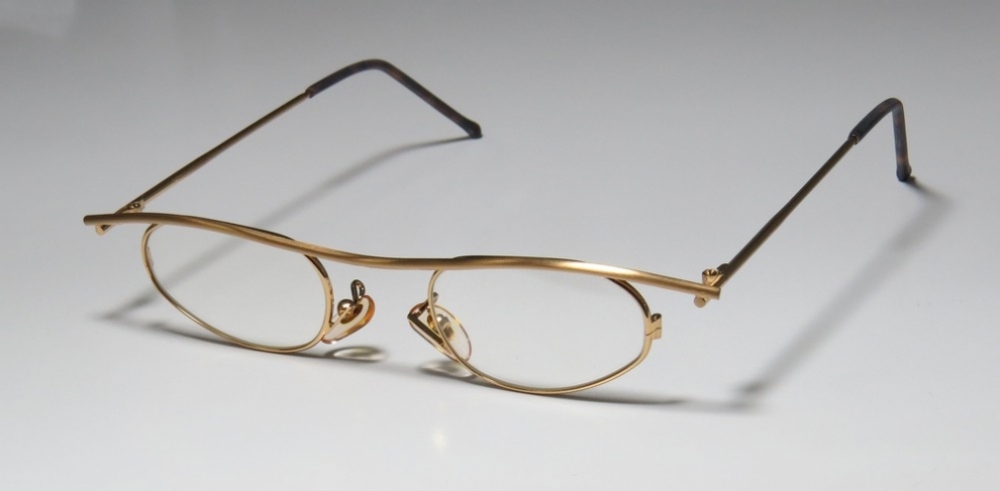 CHRISTIAN ROTH 2430 in 19