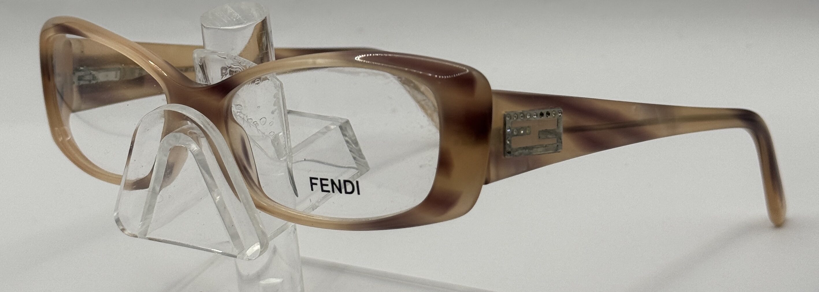 FENDI 716R {DISPLAY MODEL}