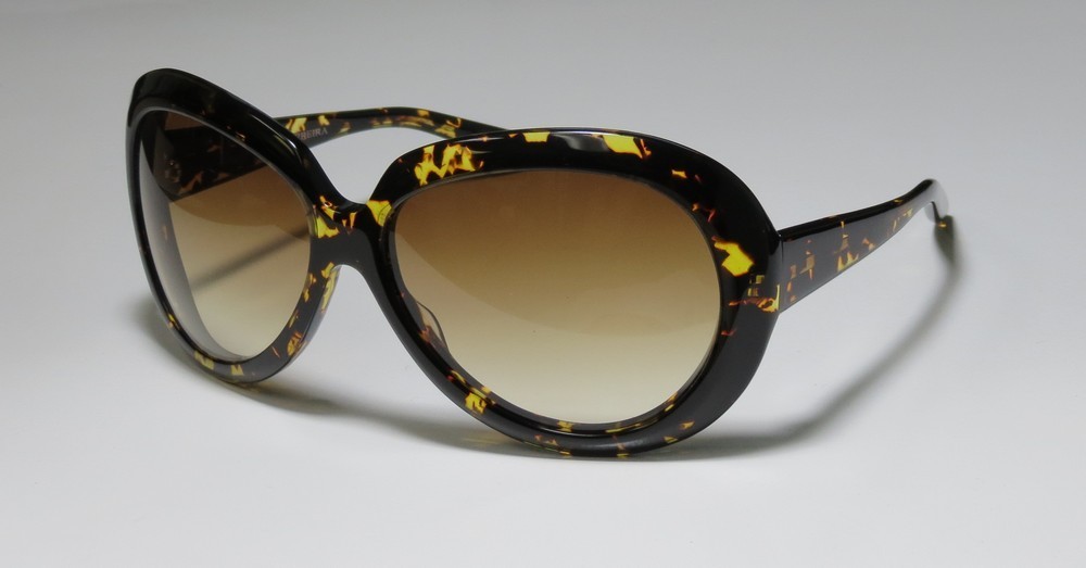 BARTON PERREIRA SOCIALITE in HECOMB