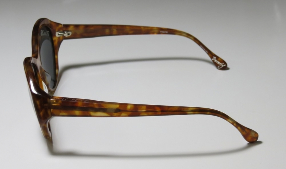 ELIZABETH AND JAMES BEVERLY in TT021M