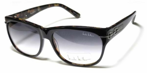 NICOLE MILLER HUDSON in C01