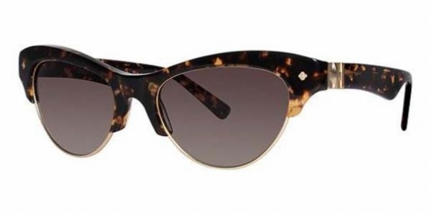 NICOLE MILLER VESEY in C02