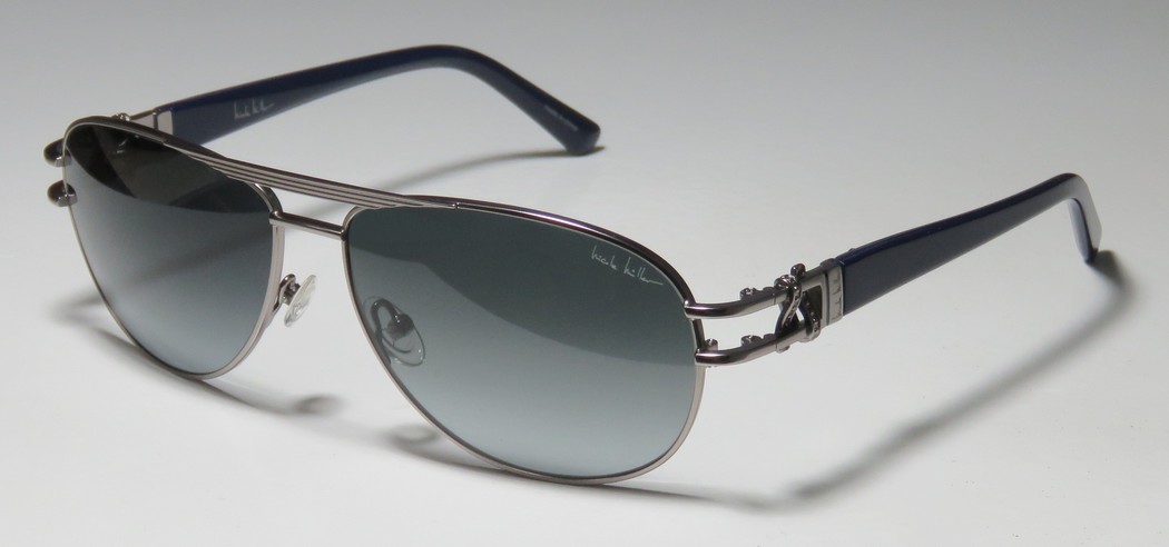 NICOLE MILLER PERRY in C03