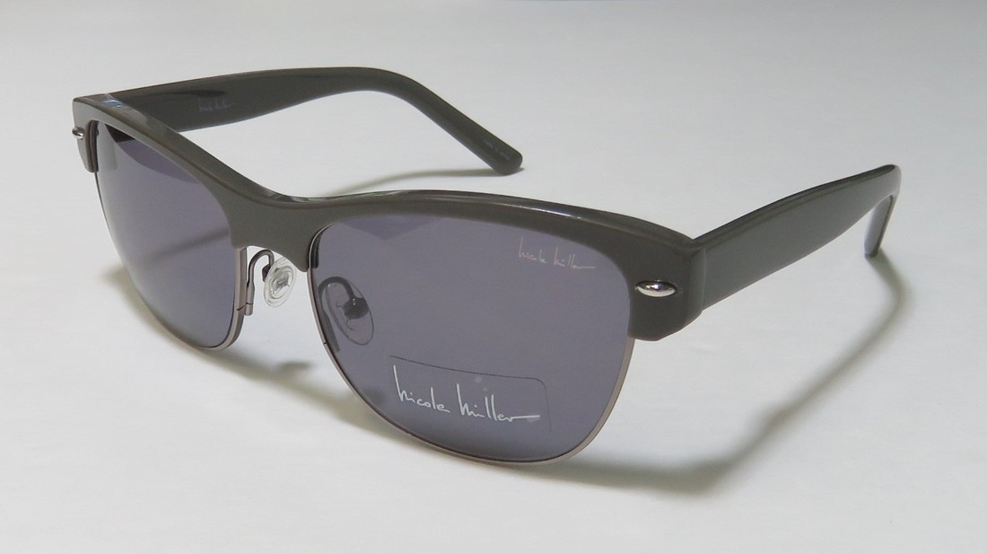 NICOLE MILLER RECTOR in C01