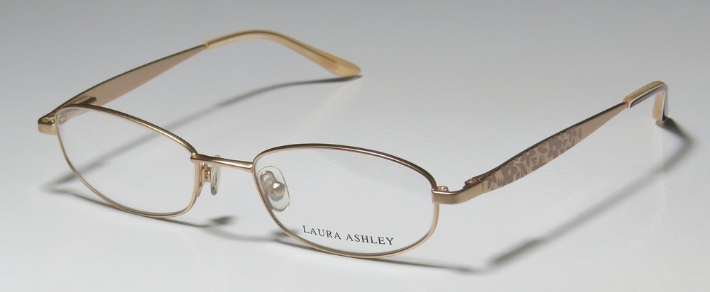 LAURA ASHLEY EVANGELINE in LINEN