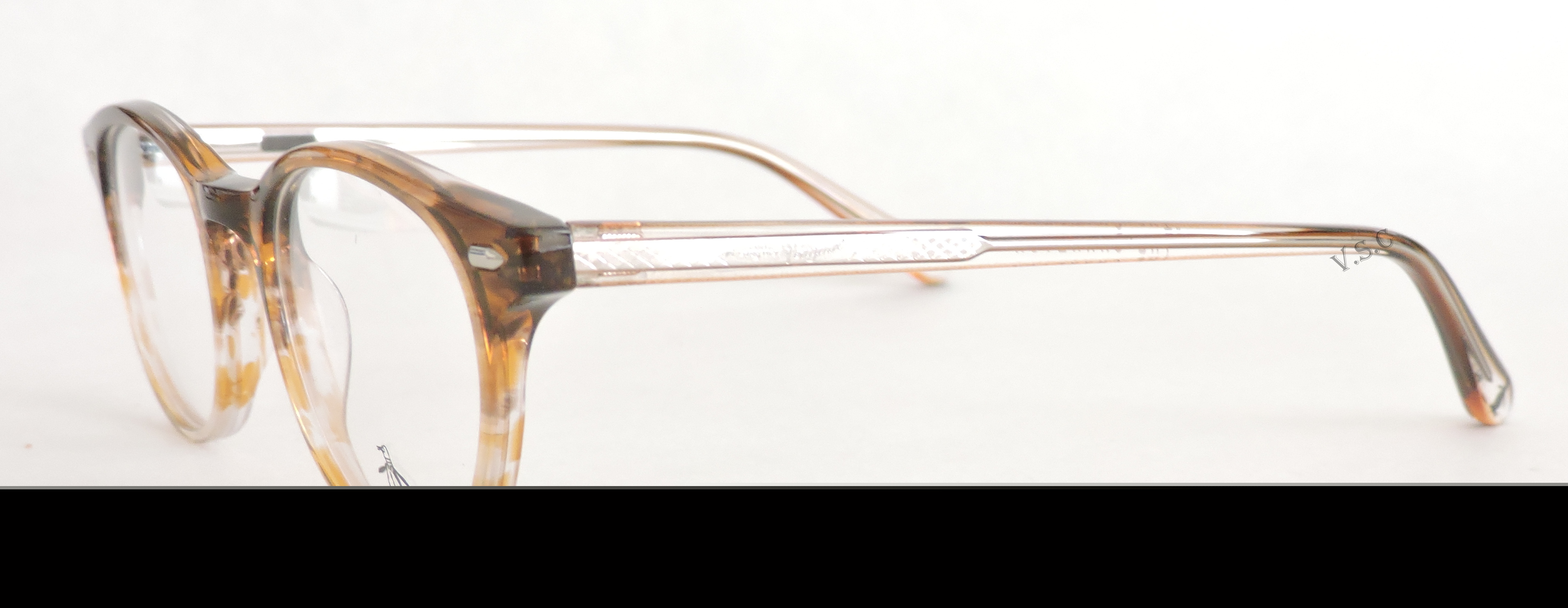 PENGUIN THE CHARLTON in TO