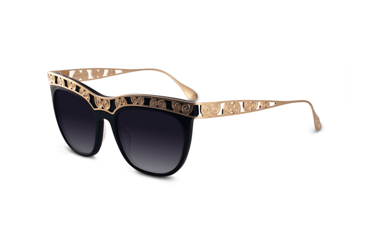 SAMA CARA in BLACKW24K