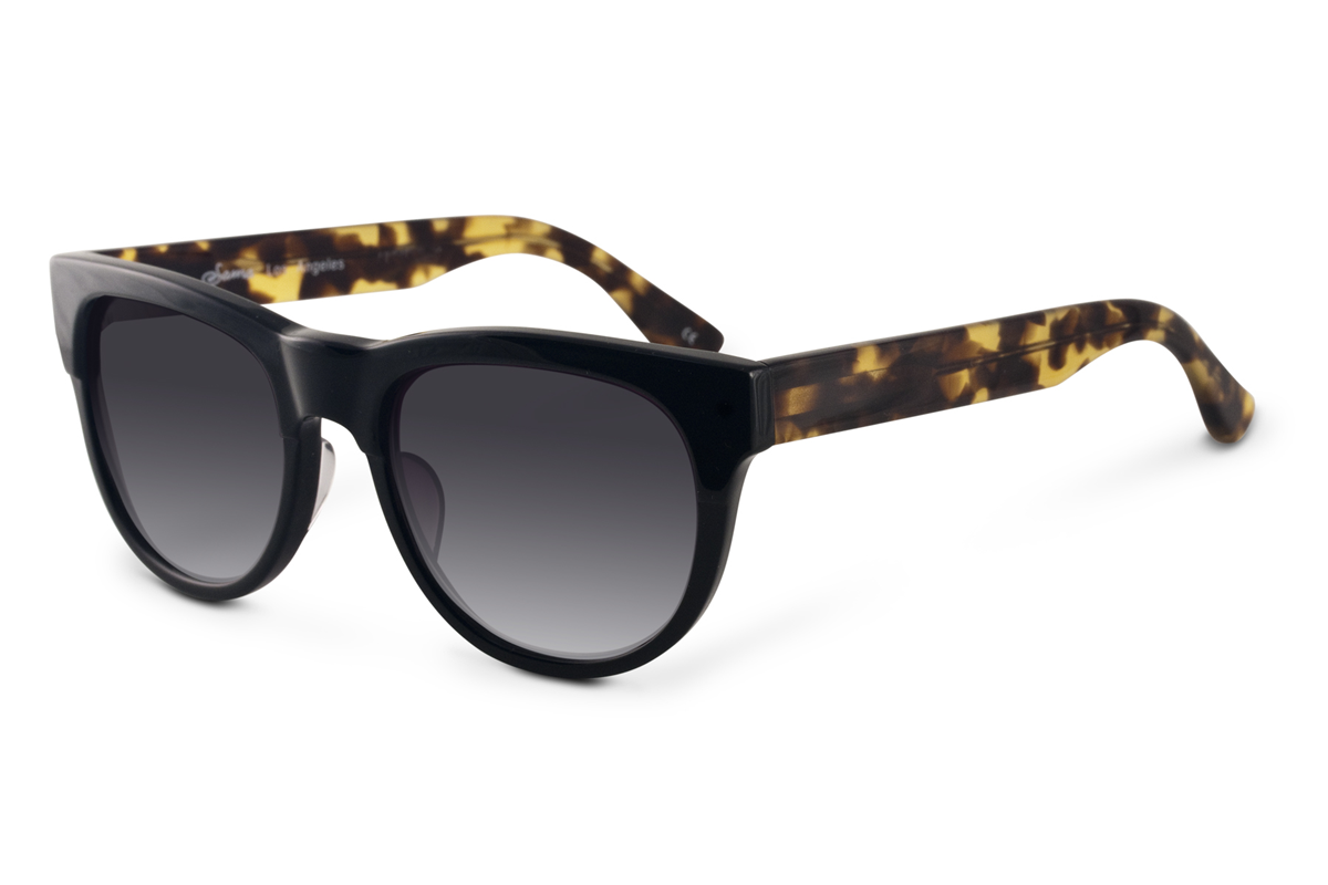 SAMA MARLOWE in BLACKTORTOISE