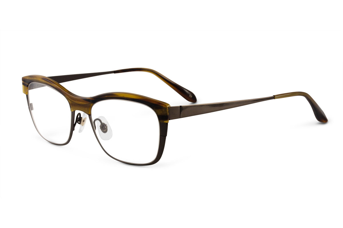 SAMA CAROLYN in GOLDENBROWN