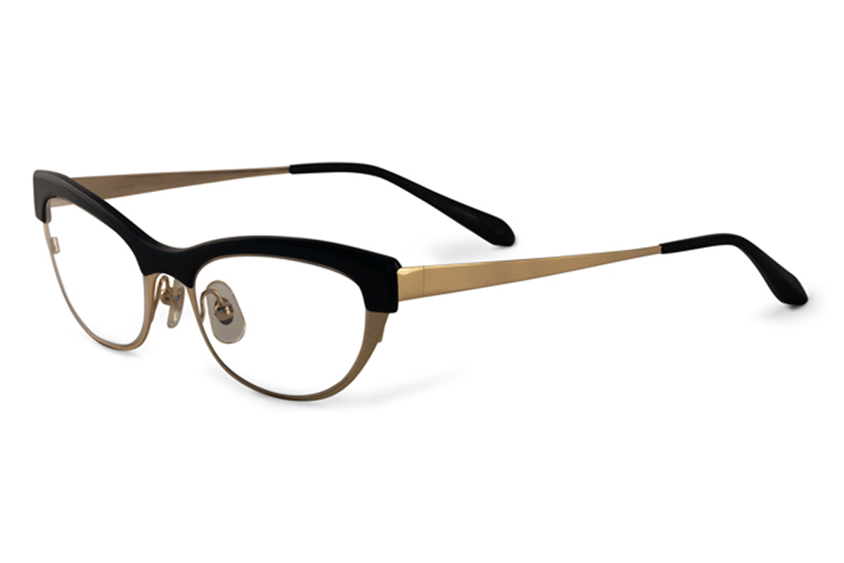 SAMA HILARY in BLACKGOLD