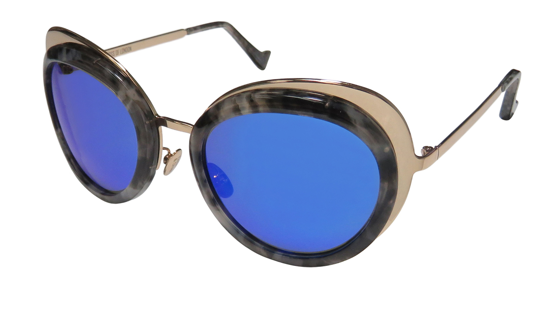 CUTLER AND GROSS 1136 in DDBGN