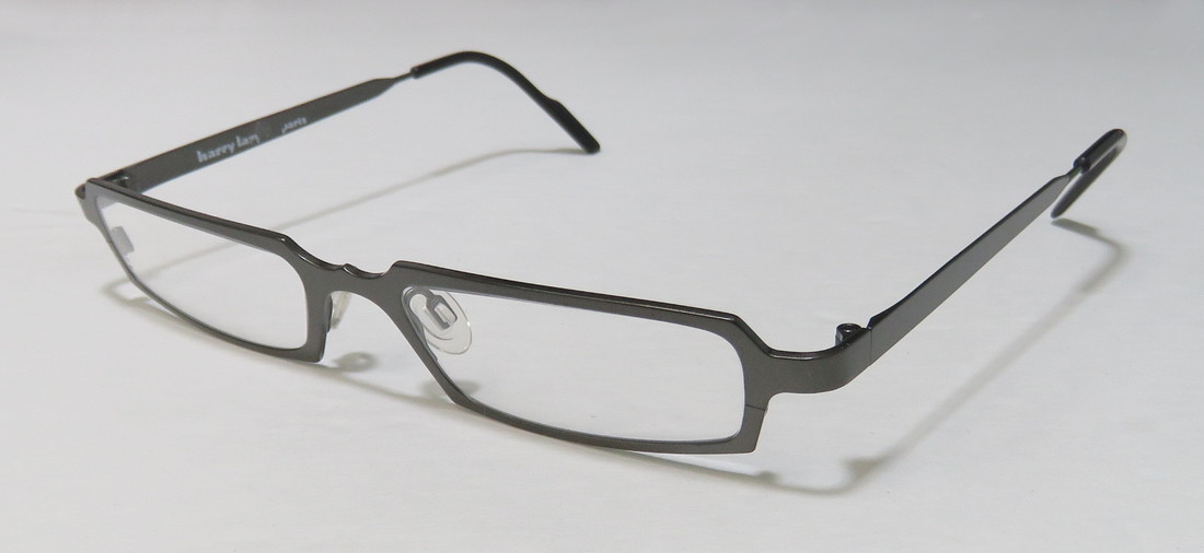 HARRY LARYS HUTCHY in 329